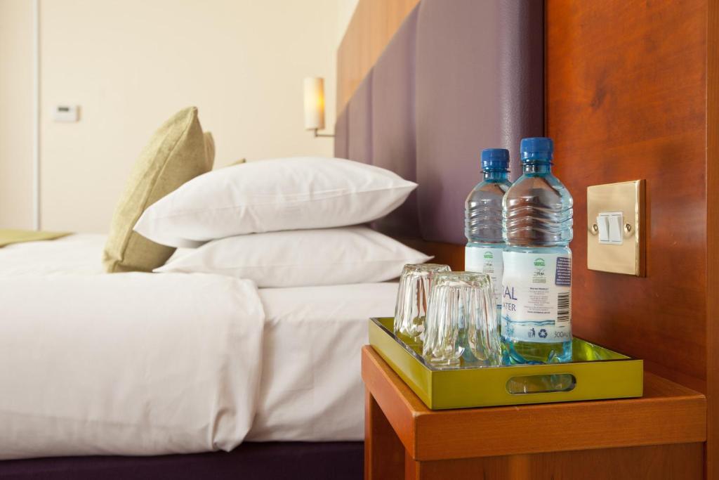 Hello Hotel Swinton  Room photo