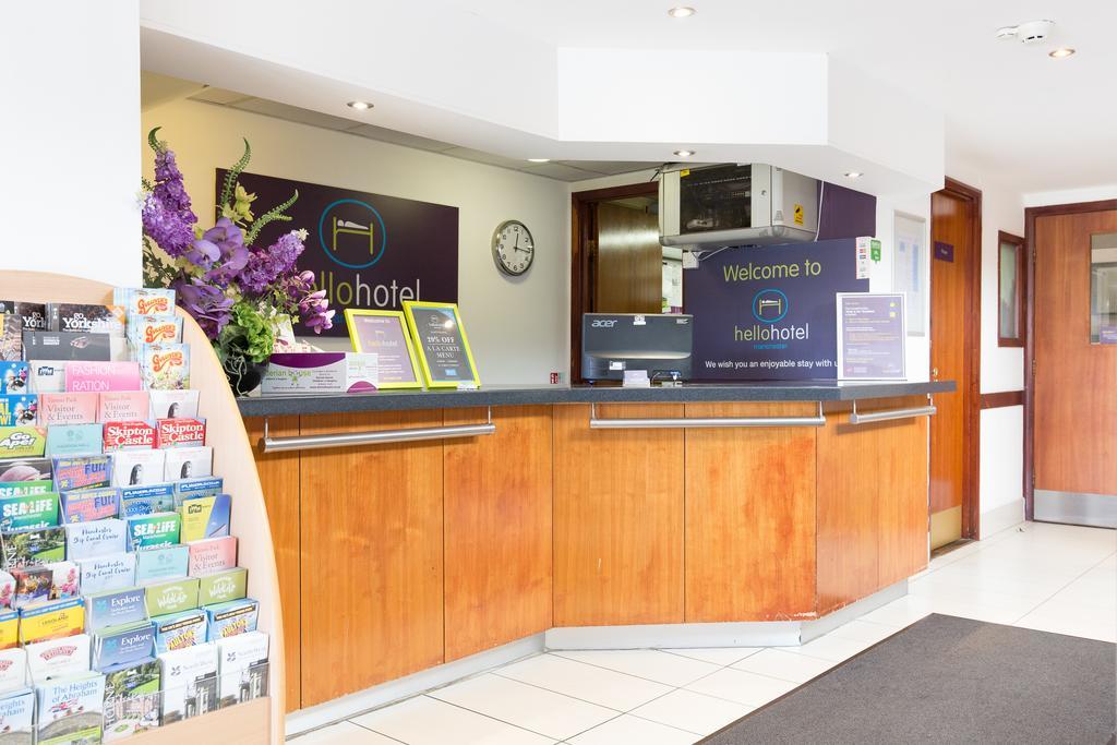 Hello Hotel Swinton  Exterior photo